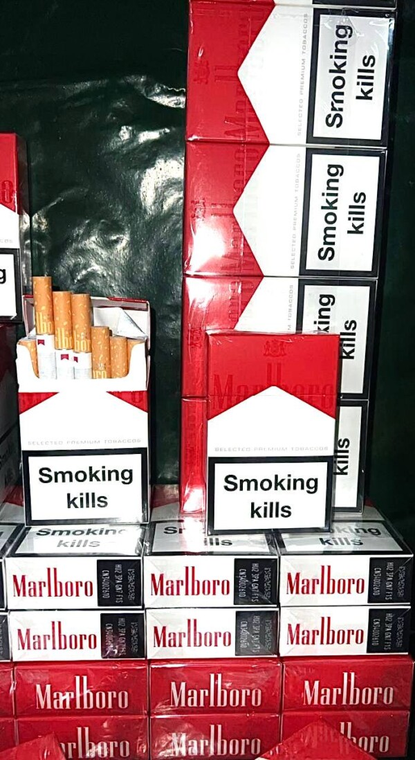 Marlboro KS red (флажок)